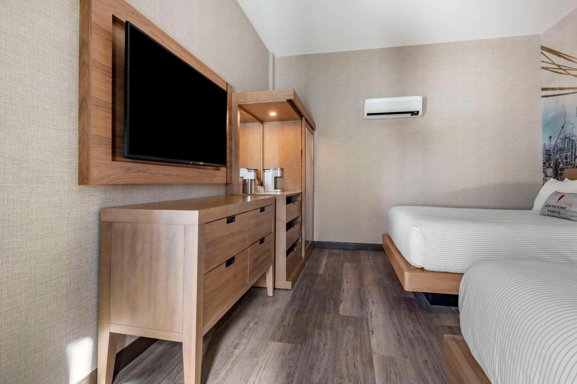 Cambria Hotel Portland Downtown Old Port Esterno foto